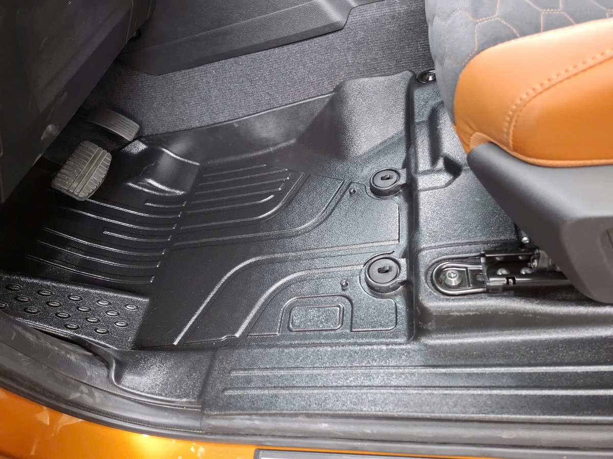 thảm lót sàn mitsubishi triton