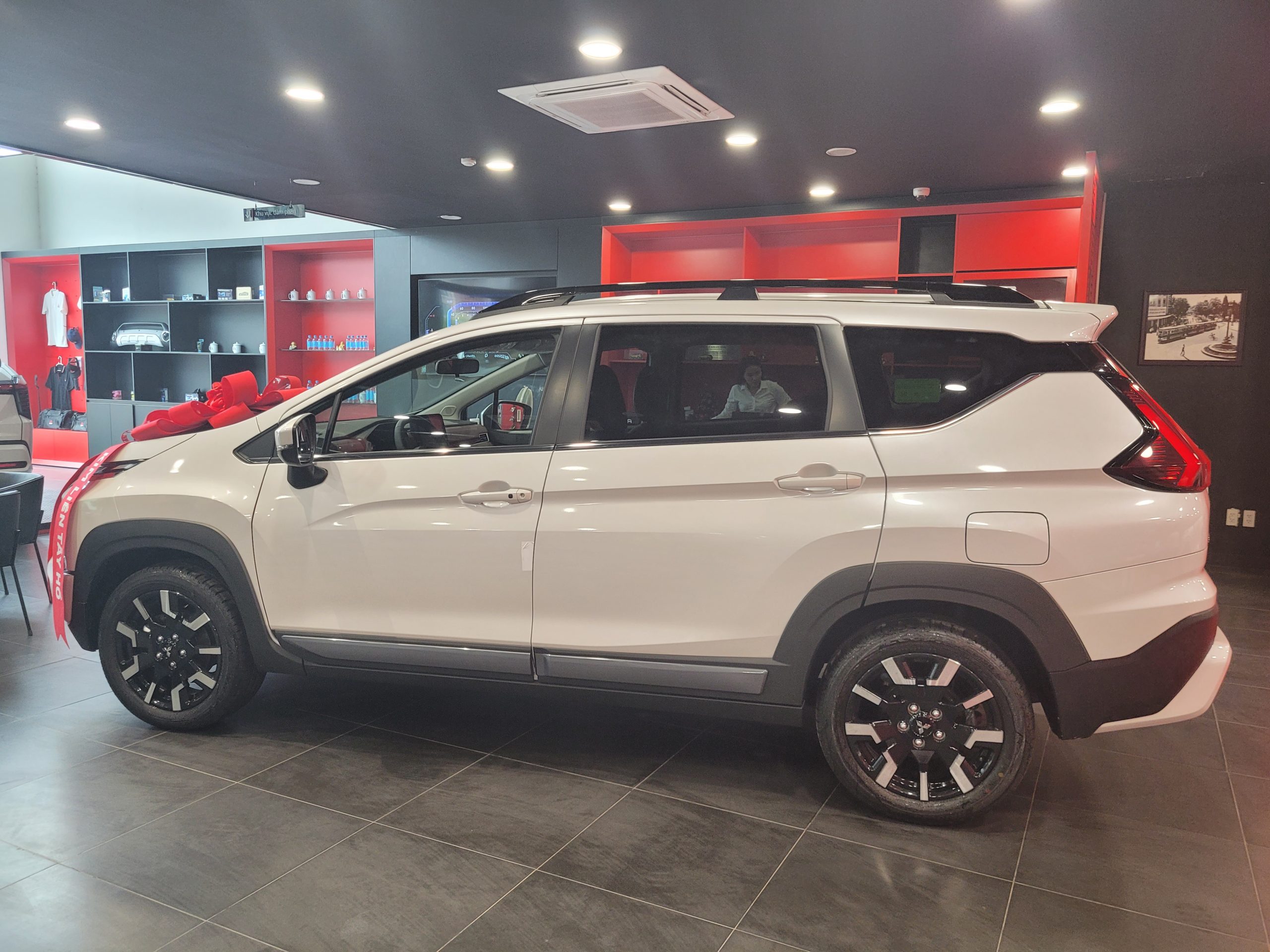 ngoại thất xpander cross