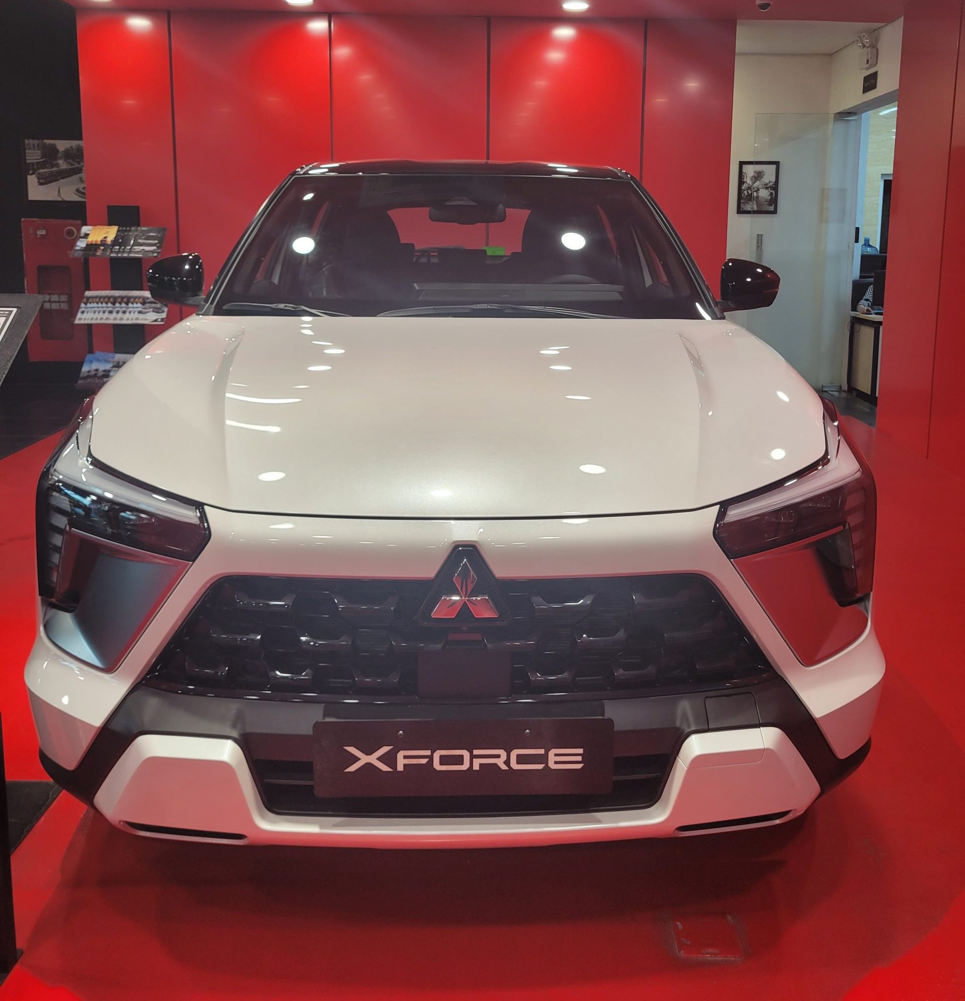 Giá xe mitsubishi xforce ultimate