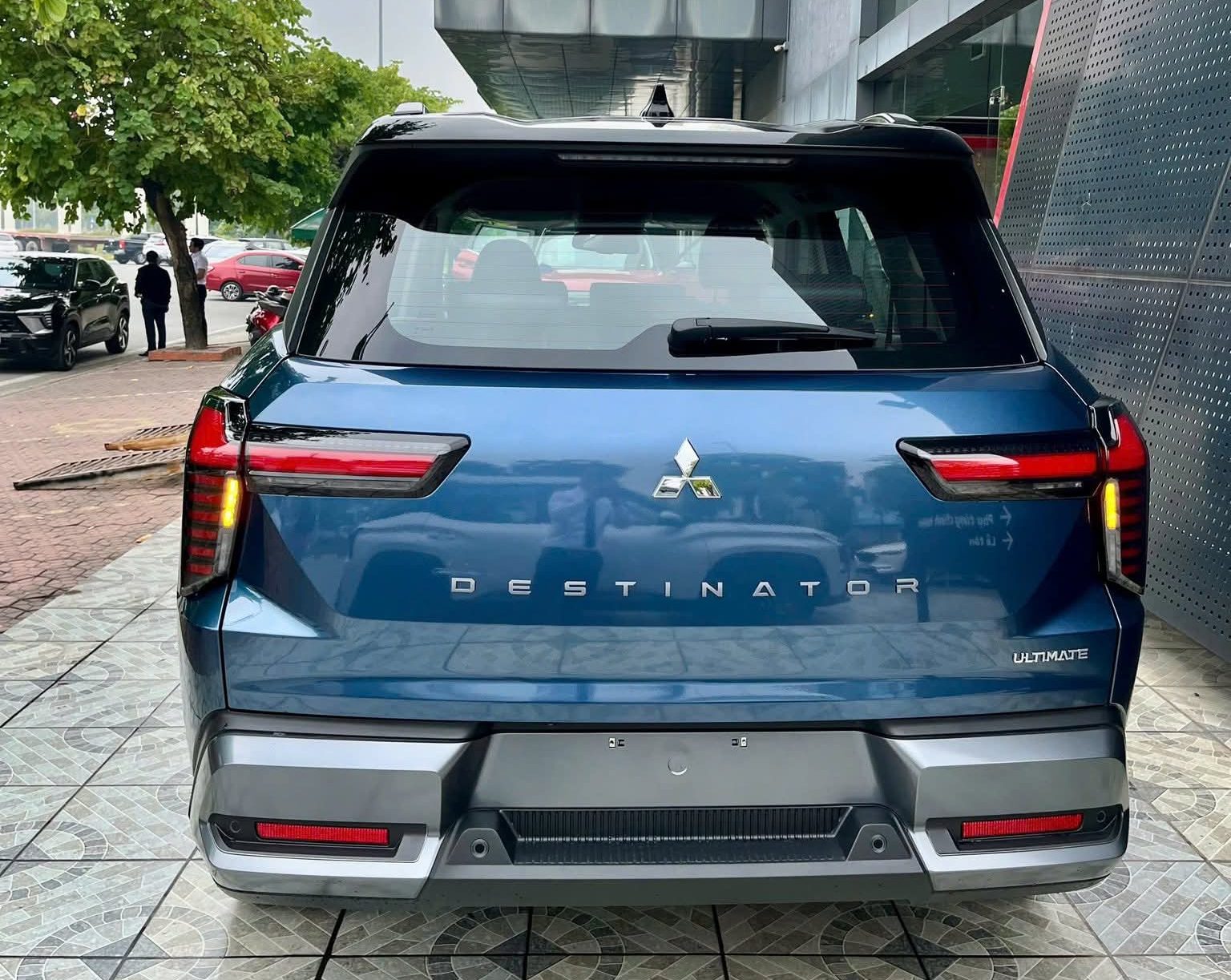 Mitsubishi Destinator Ultimate