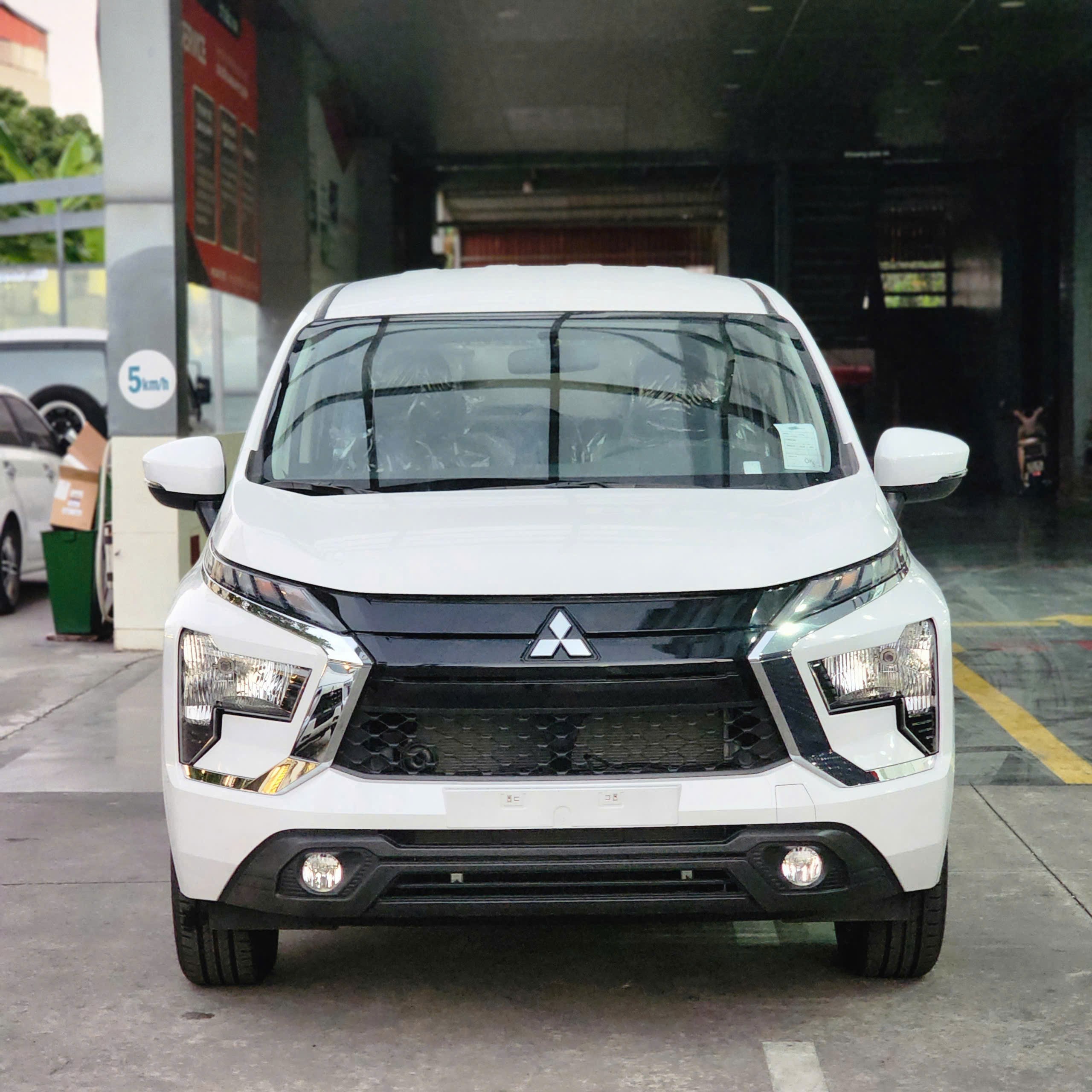 Mitsubishi Xpander ECO