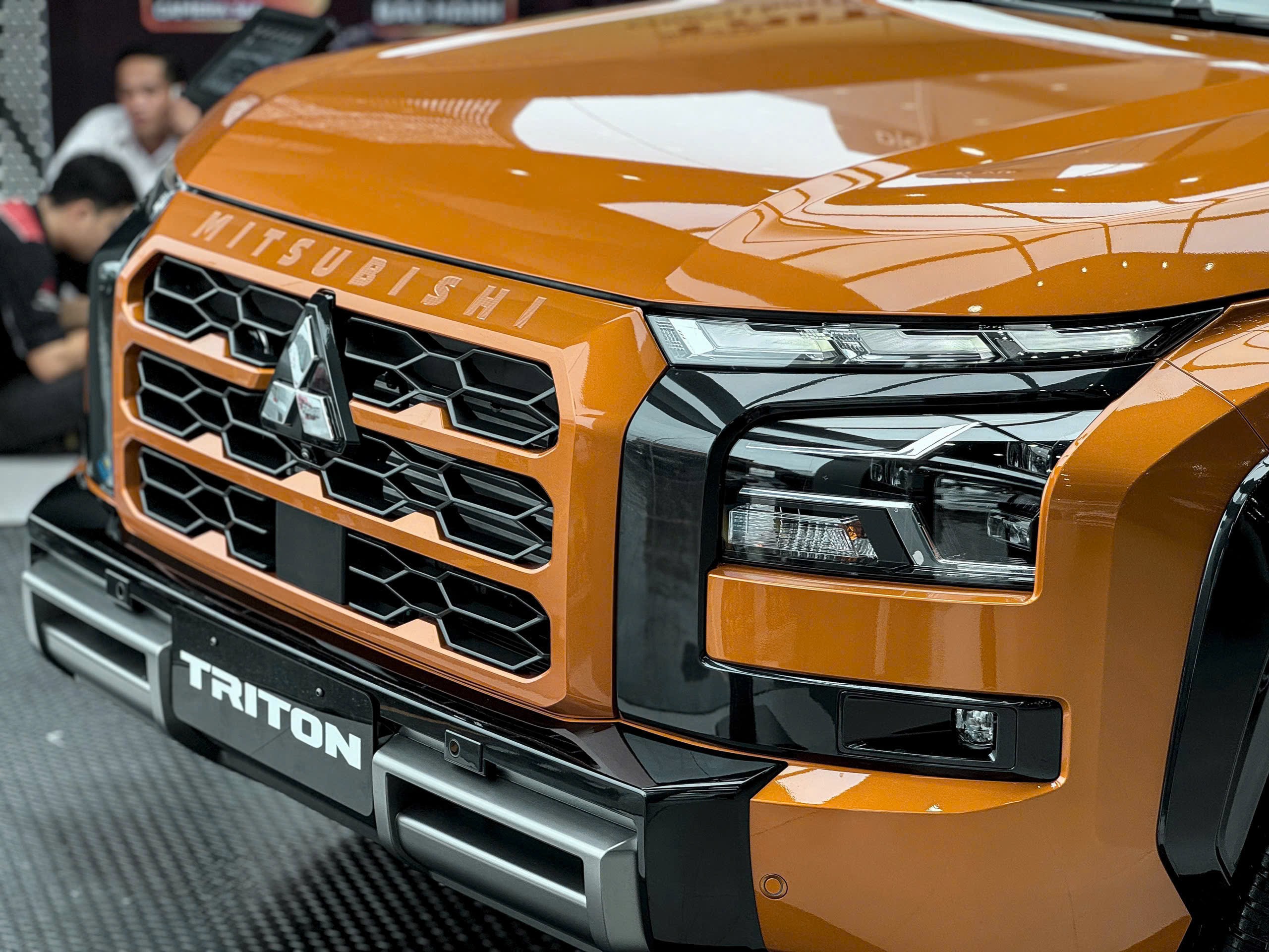Mua xe mitsubishi Triton trả góp