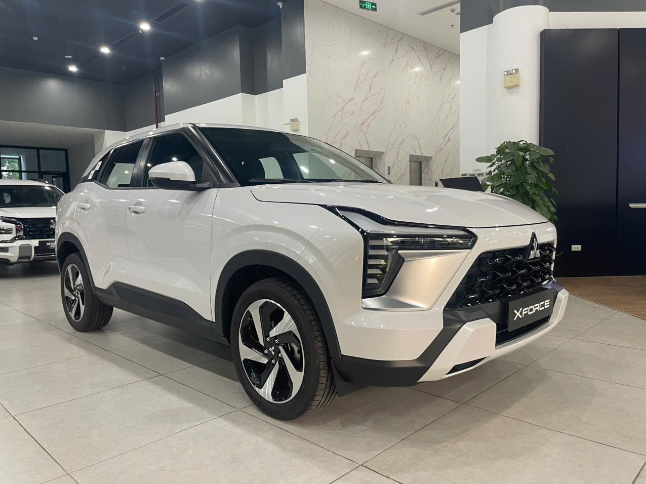 Giá xe Mitsubishi Xforce Luxury