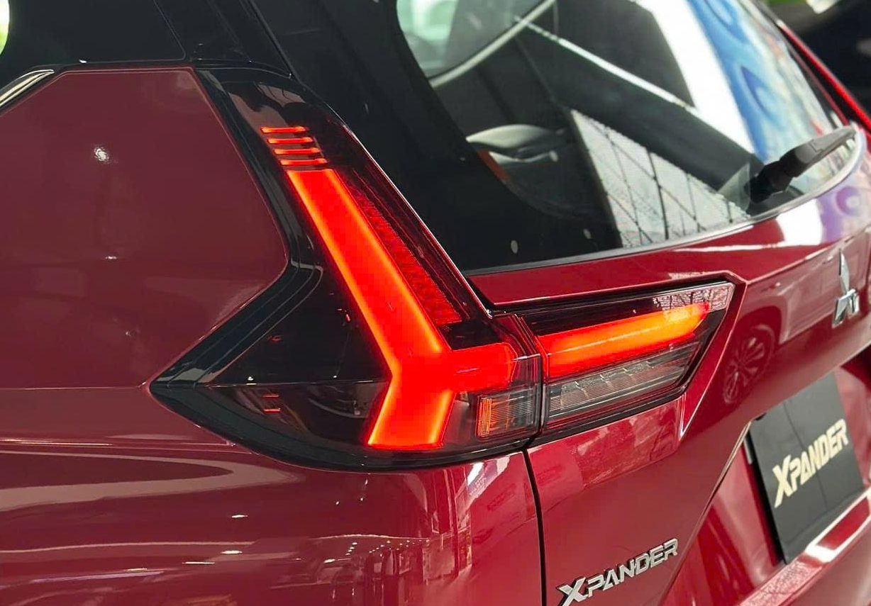 giá Đèn hậu Mitsubishi Xpander