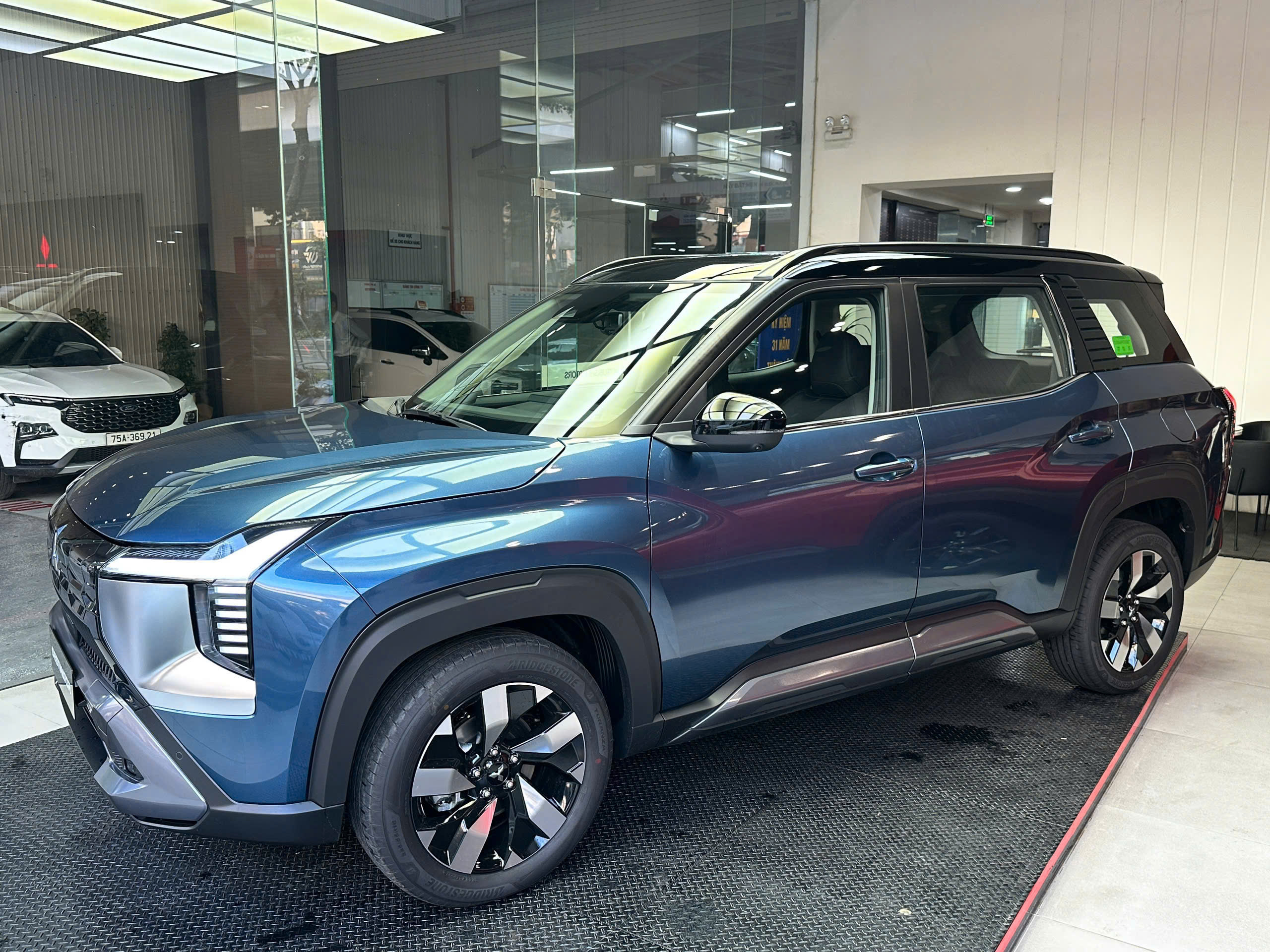 Mitsubishi Destinator Ultimate
