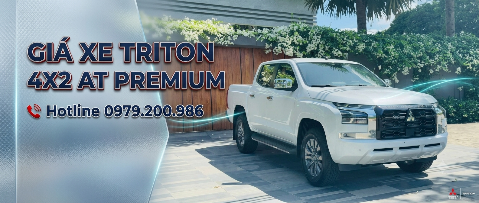 giá xe triton 4x2 at premium